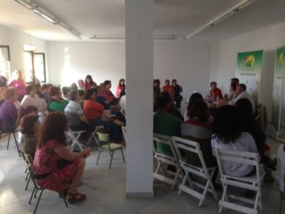 Alta participación en el encuentro con Inmaculada Nieto y Manuel Cárdenas (Chipiona)