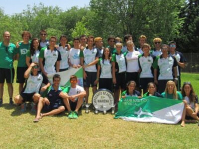 Los júniors del Club Náutico Sevilla, campeones de Andalucía de verano de natación