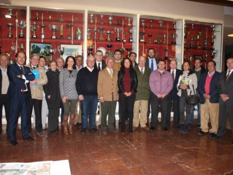 El Circuito solidario de tenis y pádel Banco de Alimentos de Sevilla 2014 se pone en marcha