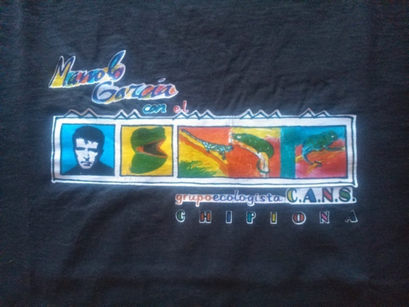 CANS lanza dos modelos de camisetas con el antiguo logo de Juan Ignacio Sardi y el diseño cedido por el cantante Manolo García  