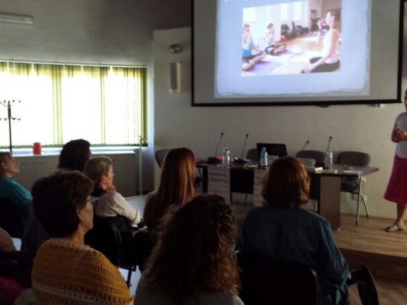 Yoga y técnicas de relajación ponen el punto y final al programa para conmemorar el Día Internacional de la Salud de las Mujeres(Chipiona)