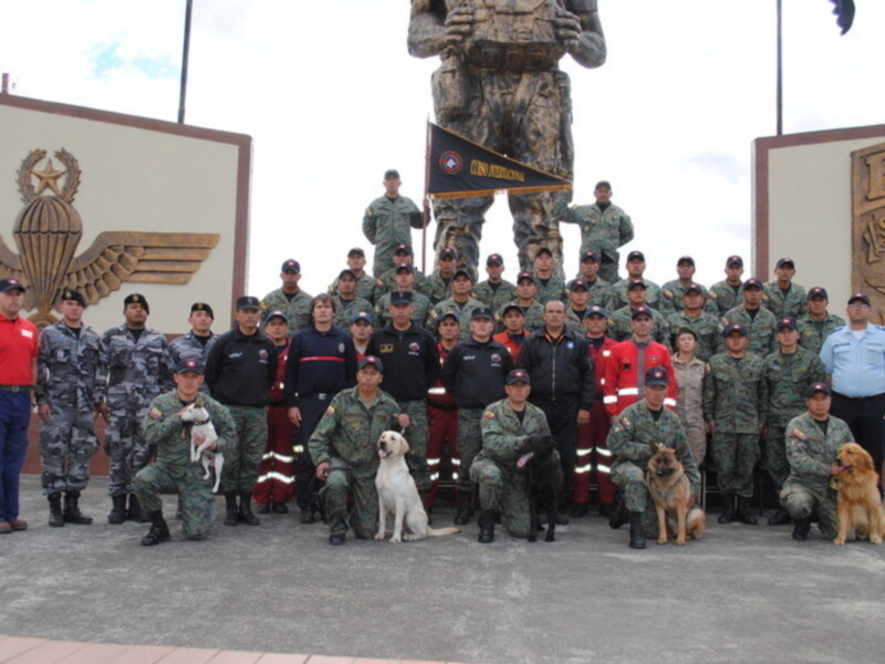 Impactantes simulacros Método ARCÓN ante las máximas autoridades del Ejército de Ecuador
