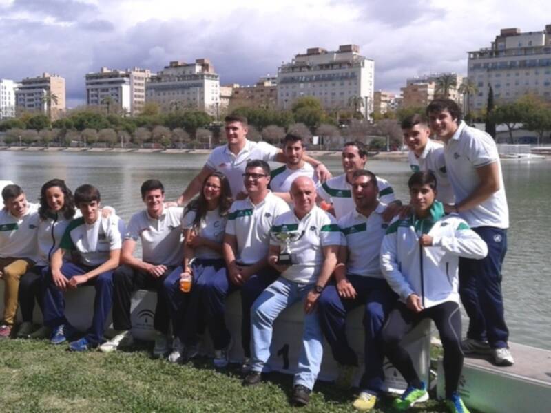 El Club Náutico Sevilla, campeón de España de invierno de piragüismo