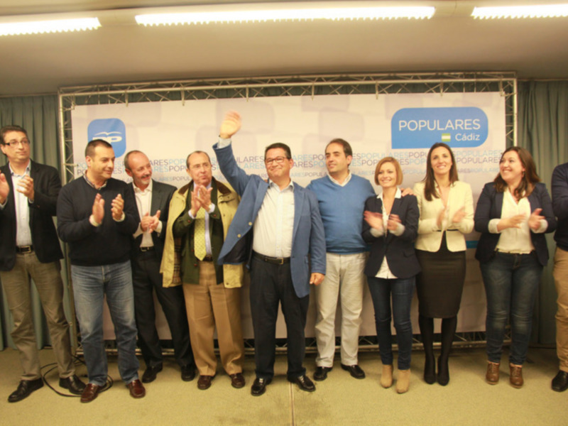 Antonio Saldaña afirma en la presentación como candidato a la Alcaldía de Antonio Peña que es el presente y el futuro de Chipiona