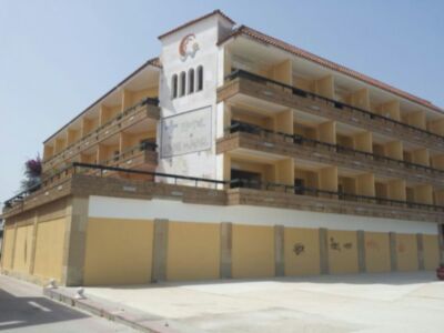 Una cadena hotelera estudia la compra del Hotel Cruz del Mar a la entidad bancaria propietaria(Chipiona)