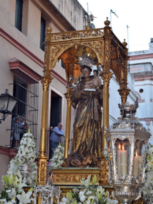 Sevilla.El barrio de San Vicente y San Lorenzo vieron su anual procesión de San Antonio de Padua