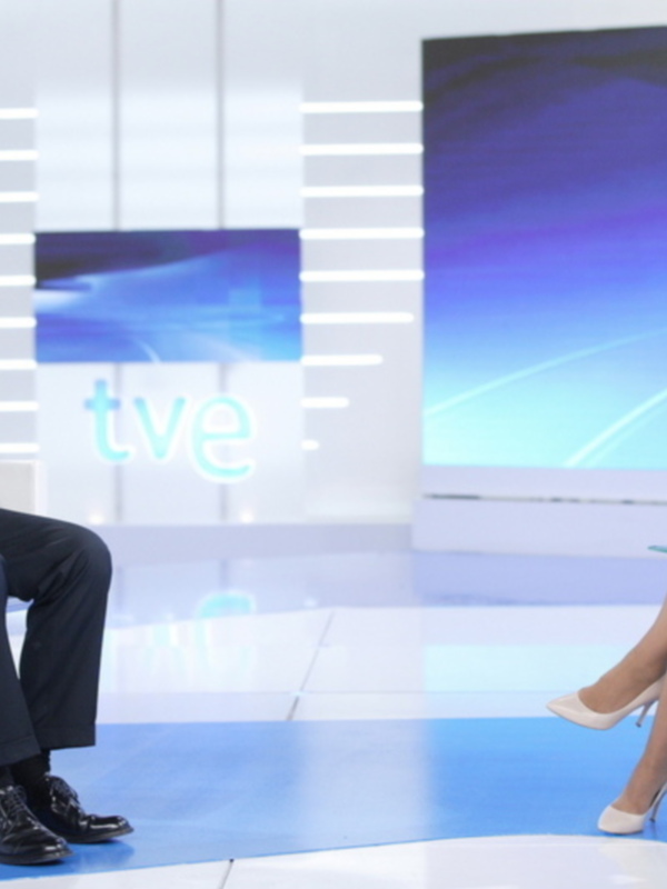 Más de 2,4 millones de personas, 12,4%, vieron ayer la entrevista al presidente del Gobierno, en La 1 y Canal 24 Horas