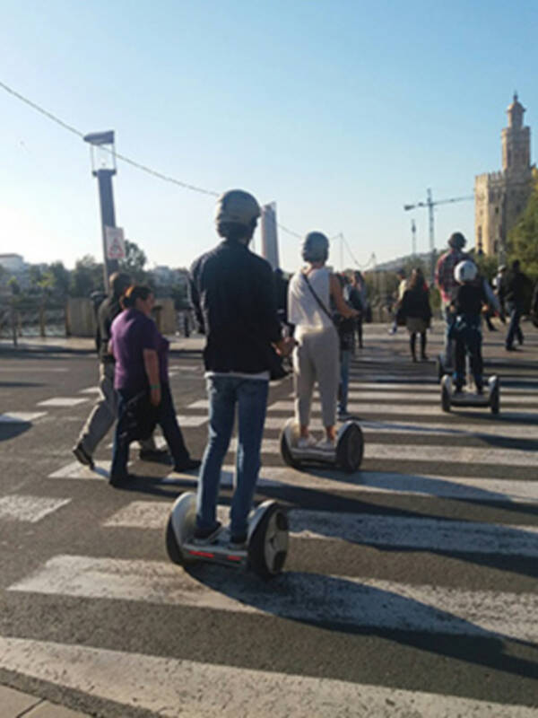 Monopatines en la ciudad