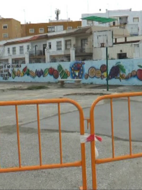 El Ayuntamiento de Chipiona adecúa el Colegio Maestro Manuel Aparcero para su olimpiada escolar