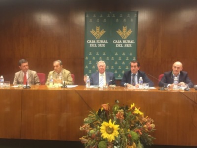 Caja Rural del Sur y FAECA Sevilla presentan a las cooperativas el estudio sobre sus actuales modelos de gestión y costes