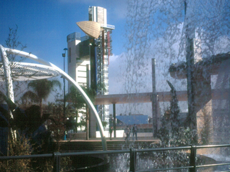 Pabellones y edificios de la Exposición Universal (1992) existentes en 2016 en el Camino de Los Descubrimientos.