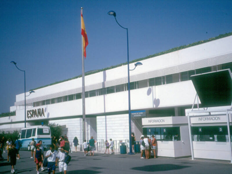 Pabellones y edificios de la Exposición Universal (1992) existentes en 2016 en el Camino de Los Descubrimientos.