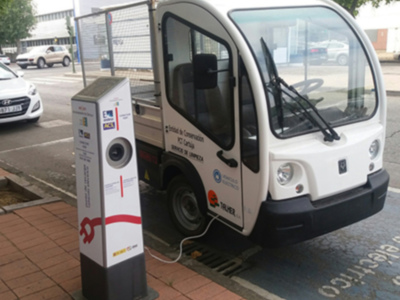 El Parque Tecnologico Cartuja de Sevilla utiliza vehículos eléctricos para el mantenimiento del recinto.