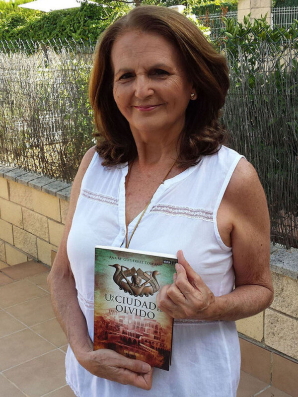 Ana María Gutiérrez Toscano presentará en Chipiona el próximo 4 de agosto su segunda novela “Una ciudad en el olvido”