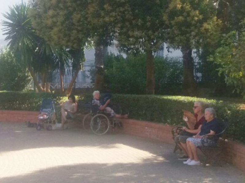 Fallece el anciano de 90 años que iba a ser desahuciado en Los Remedios (Sevilla); su esposa Elvira continúa en una situación de vulnerabilidad