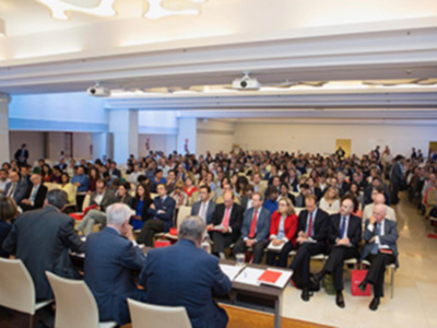 Más de 800 abogados y otros juristas estudian la nueva regulación del procedimiento administrativo.-