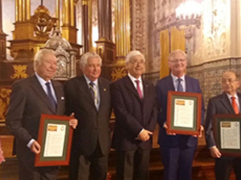 José Luis García Palacios, presidente de Caja Rural del Sur, recibe el premio  Alfonso X el Sabio