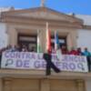Un crespón negro recuerda a las mujeres fallecidas con motivo de la conmemoración del 25 de noviembre