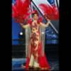 Pablo Lanzarote lleva la moda andaluza más espectacular a Miss Universo