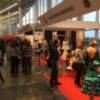 La 23 edición de SIMOF celebrada como gran novedad en el Nuevo Palacio de Congresos de FIBES ha contado con 32 pasarelas profesionales, 46 diseñadores