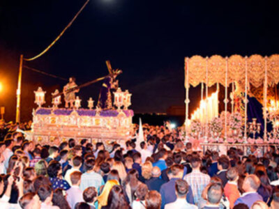 La Hermandad de Jesús el Nazareno iluminó la noche del Miércoles Santo Ilipense.