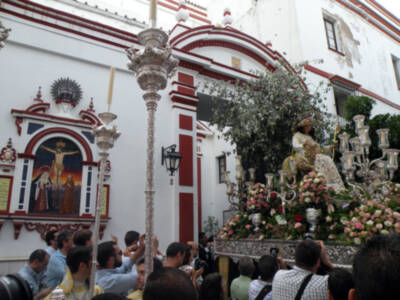 La Pastora de San Antonio procesionó por la feligresía de San Lorenzo de Sevilla.