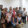 Personas con discapacidad visual asisten a un taller sobre accesibilidad en los medios