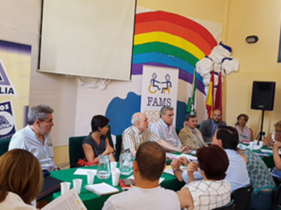 La ‘VI mesa de accesibilidad FAMS-COCEMFE Sevilla’ denuncia que la falta de accesibilidad en Sevilla persiste