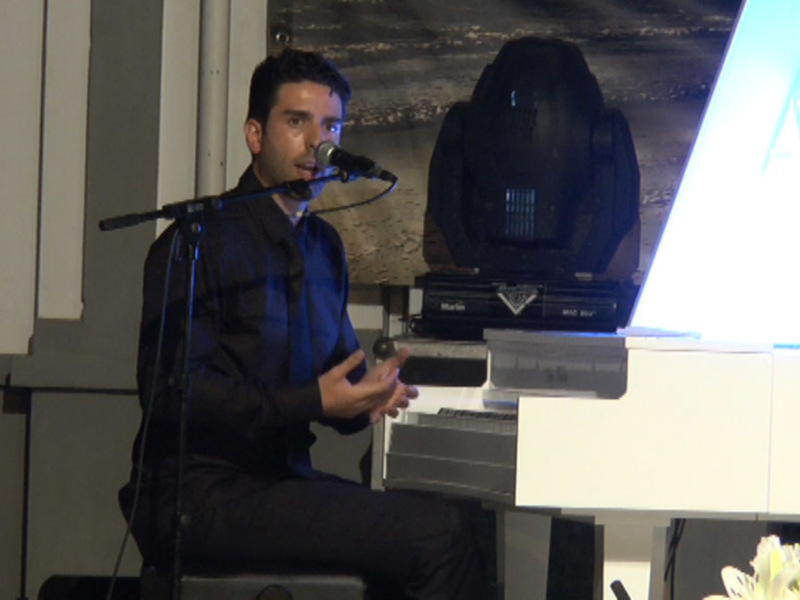 Gran broche final de la Semana Cultural de Rocío Jurado con el pianista flamenco Diego Valdivia y las academias de baile locales