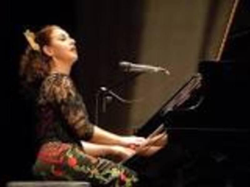 La pianista sevillana, Laura de los Ángeles, da a luz su segundo hijo en el Hospital Vithas Nisa Sevilla