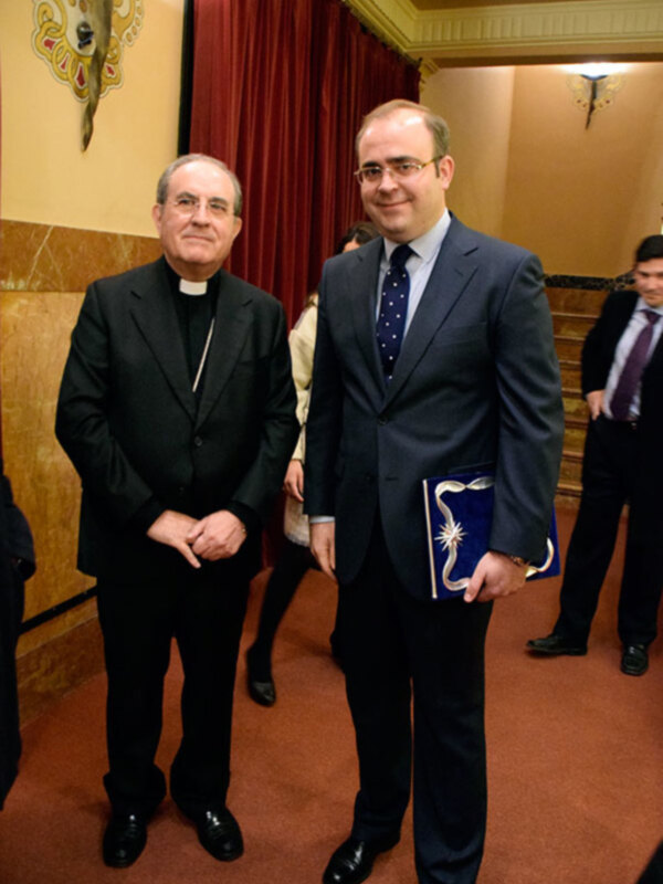 En el Teatro López de Vega se celebró el pregón de los Reyes Magos de Sevilla.