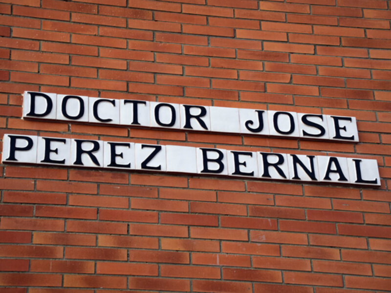 Doctor José Pérez Bernal una calle con mucha generosidad.