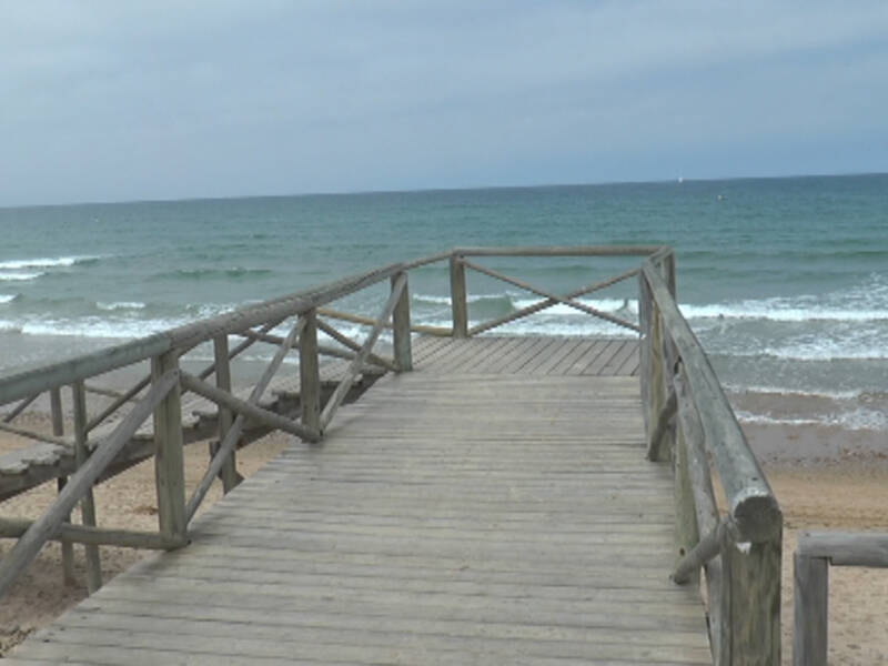 EL PP PROPONE QUITAR BONIFICACIONES A LOS ESTABLECIMIENTOS DE PLAYAS CASO  REALICEN OBRAS de LARGA DURACIÓN .