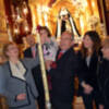 La familia Mesa encendió el cirio de los donantes en la capilla de la Virgen de Los Dolores