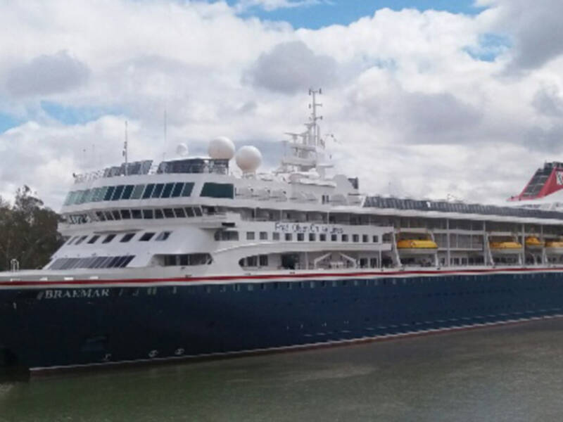 Llega a Sevilla el barco Braemar con 1.100 pasajeros