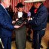 Fernando Rodríguez Villalobos entregó una placa de reconocimiento a  los Charro de Pedregal.