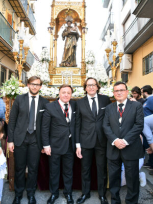 Procesión de San Antonio de Padua en Sevilla.