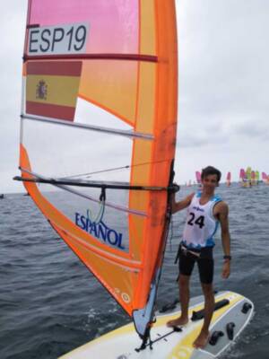 A dos pasos del podio en el Campeonato del Mundo juvenil de RS:X