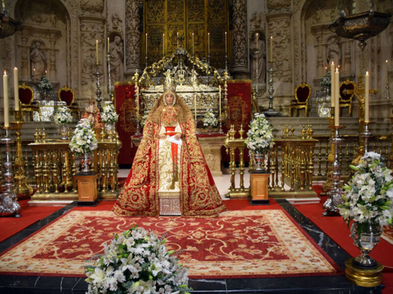 Solemne Besamanos a la Virgen de los Reyes Patrona de Sevilla y de su Archidiócesis.