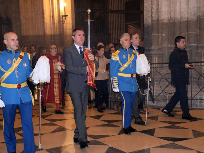 De San Fernando a San Clemente procesión de la Espada.