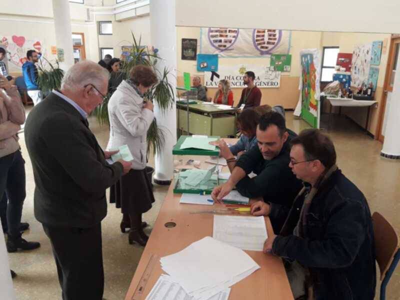 Chipiona reproduce los resultados autonómicos y baja en casi seis puntos la participación