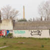 El muro este del monasterio de Santa María de las Cuevas (declarado Bien de Interés Cultural), vandalizado.