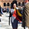 Con una parada militar en la Jura de Bandera civil en Sevilla.