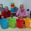 Acitur ha entregado hoy 100 papeleras al Ayuntamiento de Chipiona para su uso en la campaña de limpieza en la hostelería local