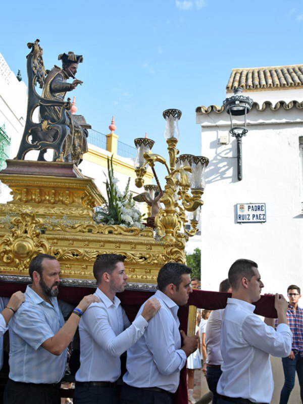El Patrón Ilipense paseó por su pueblo en la tradicional procesión de bajada.