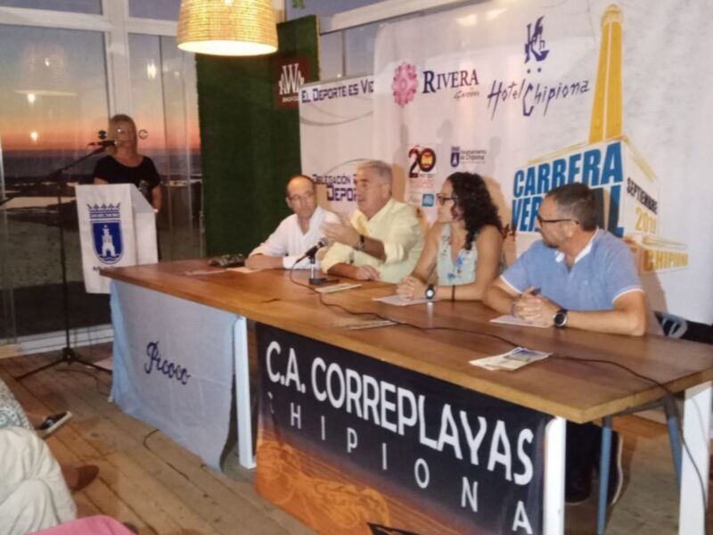 La Carrera Vertical Faro de Chipiona se presenta con el aumento a 40 del número de equipos y a 160 del de participantes