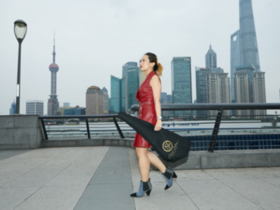Cinco Jotas exporta el primer jamón con hueso a China