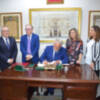 El Defensor del Pueblo Andaluz, Jesús Maeztu, ha clausurado ayer tarde en el Ateneo el ciclo jurídico