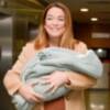 Toñi Moreno abandonaba el Hospital Vithas Nisa de Sevilla  cuatro días después de haber dado a luz