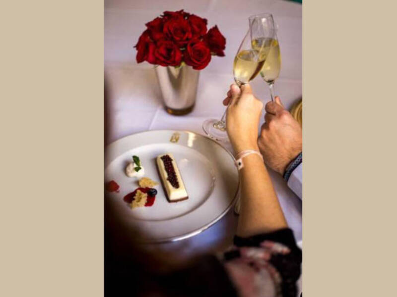 El Alfonso XIII a Luxury Collection Hotel, ha realizado un menú degustación para el día más romántico del año